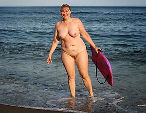 senior women on the beach unorthodox pics