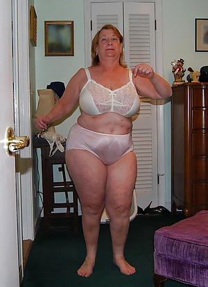 unvarnished pics of chubby granny pussy