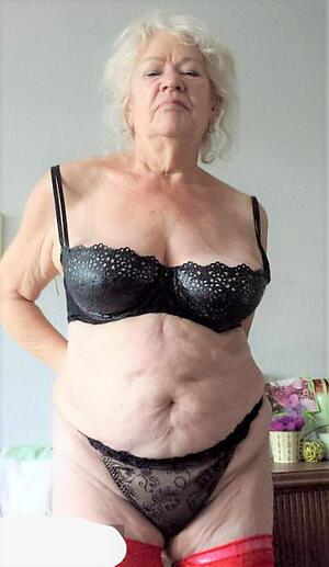 sexy granny in lingerie reverence porn
