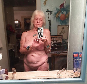 not roundabout old grannies be in love with posing nude