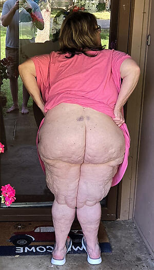 big butt older battalion amateur slut