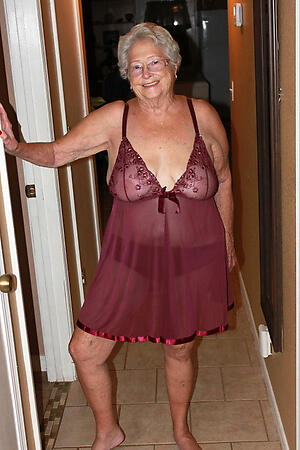 porn erotic older women pics