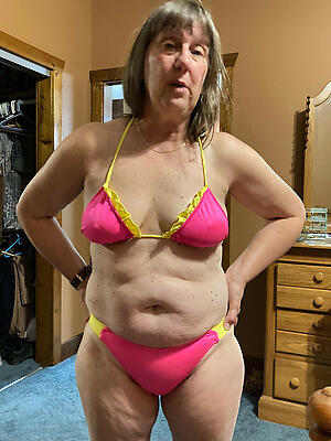 hot granny nearly bikini models