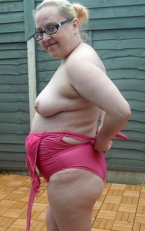 old grannies solo show off downcast body