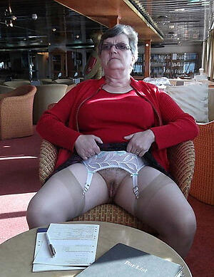 sexy grandma naked pictures