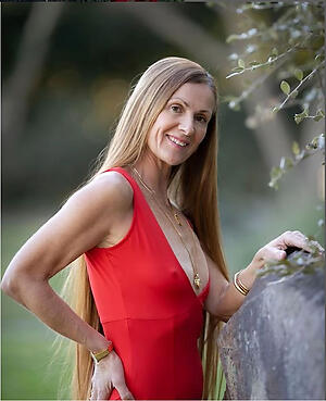 beautiful sexy older women over 50 models