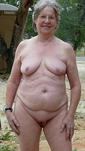 sexy outdoor granny porn pics