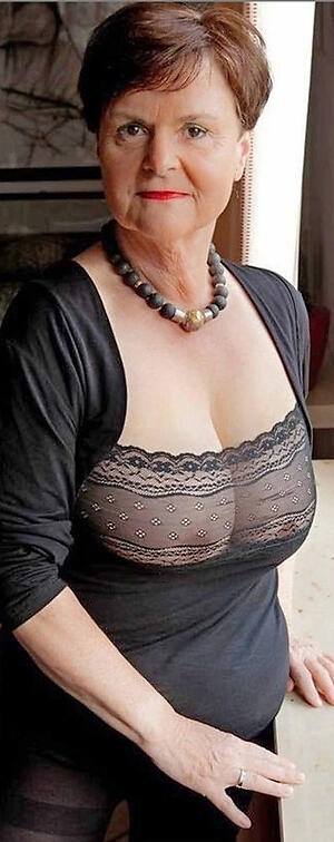 easy pulchritudinous nude granny porn pics