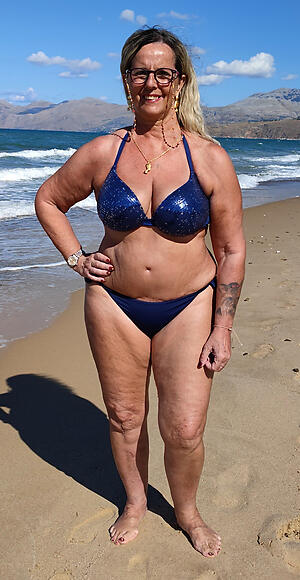 sexy older woman bikini a hot photos
