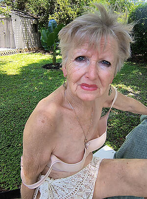 blear back hot sexy matures