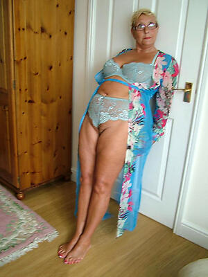 adult granny cameltoe amateur slut