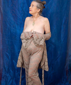 unorthodox granny solo porn pics