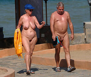 pic with naked American granny couples