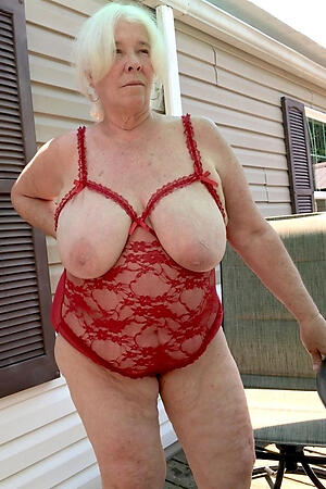 older women amateur slattern