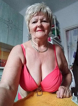 old titillating gentlefolk poses naked