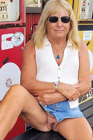 unorthodox erotic older woman a hot photos