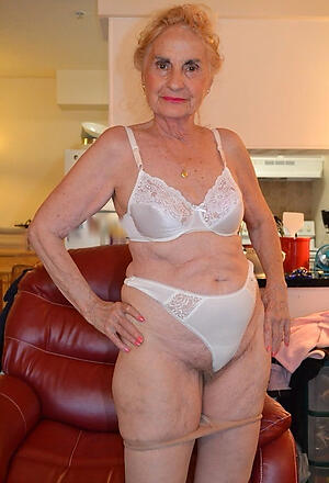horny granny in lingerie porn pics