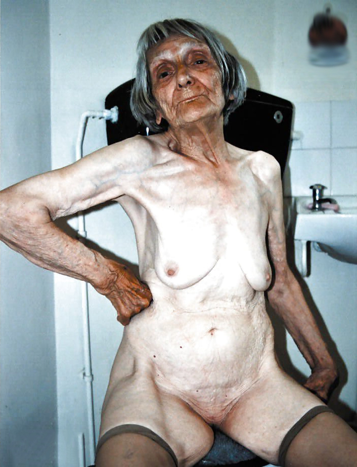 Older Women Naked. 