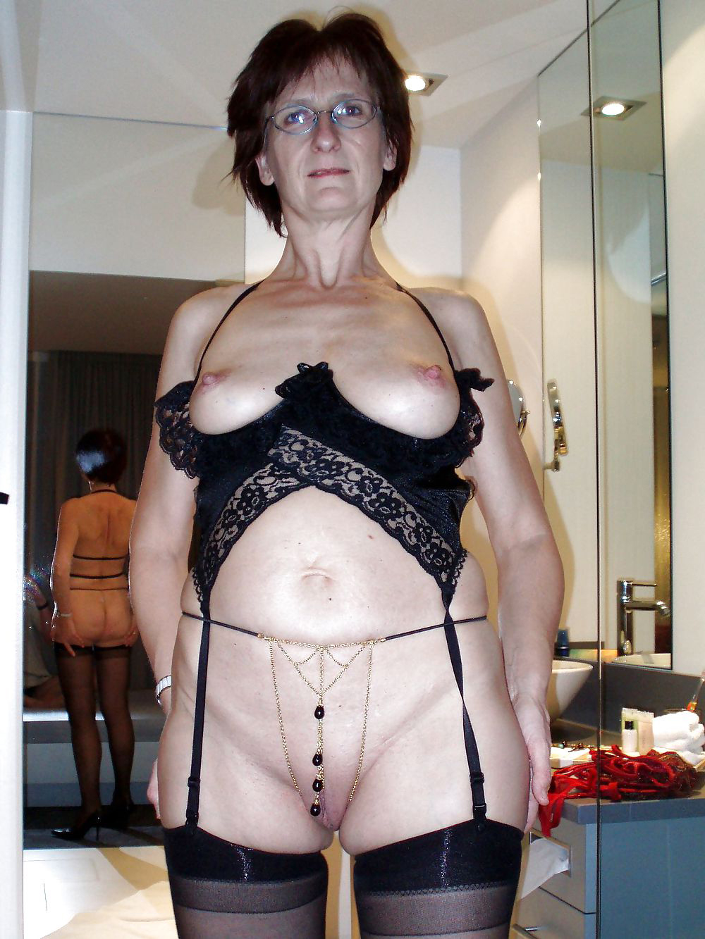 1000px x 1333px - Slutty huge granny nipples porn pic - OlderWomenNaked.com