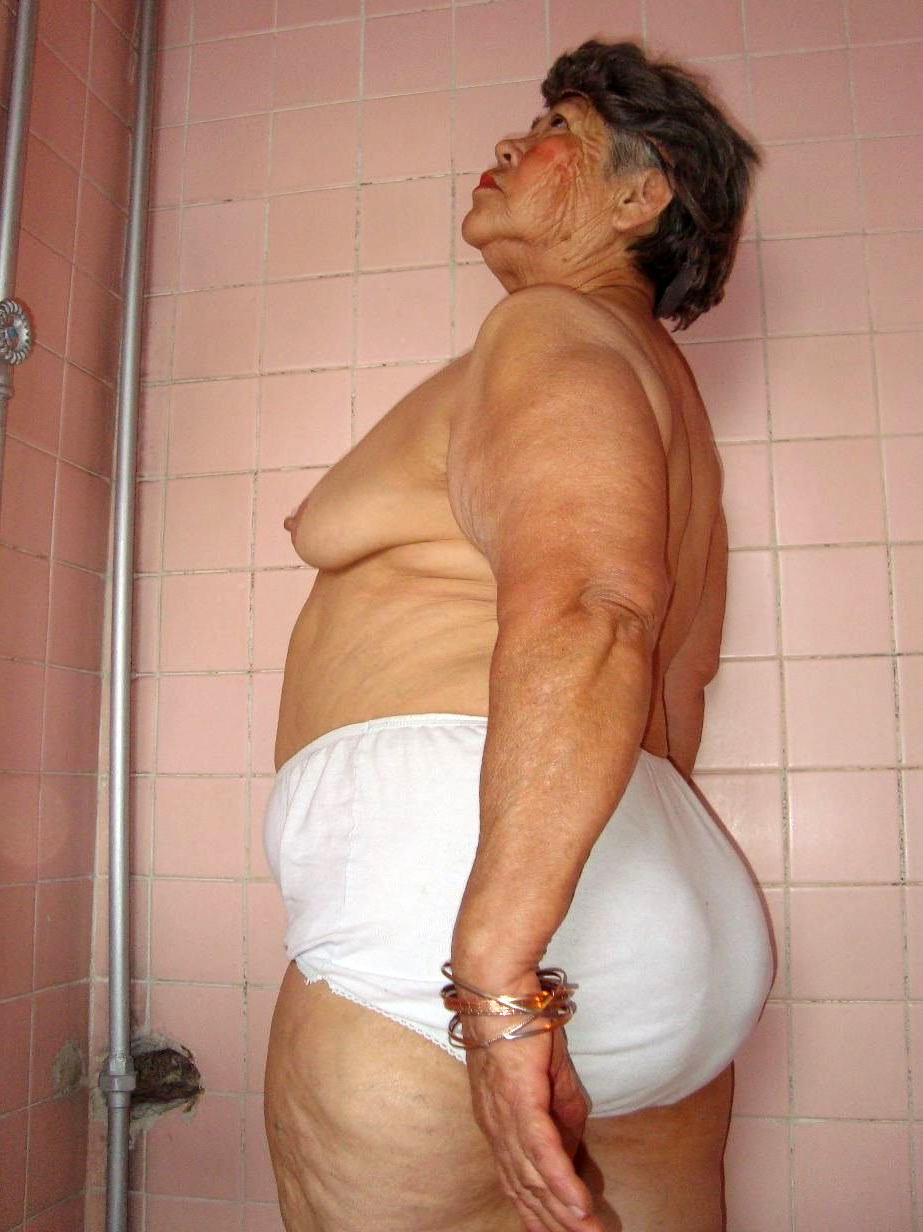 Very Old Granny Posing Nude Olderwomennaked